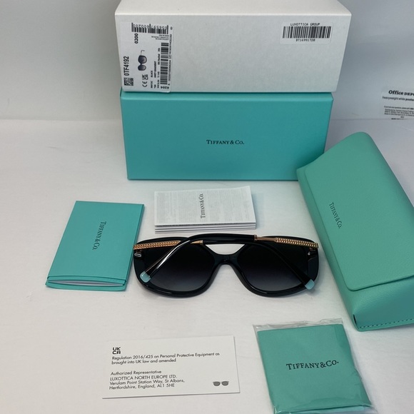 TIFFANY & CO. Blue Gradient Gray Irregular Ladies Sunglasses
TF4192 83158F 54 - Picture 12 of 17